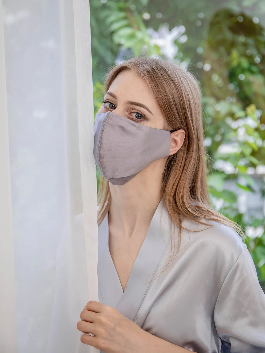 Solid Color Silk Sunscreen Face Mask UPF50 
