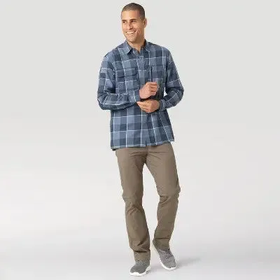 Wrangler Men's Regular Fit ATG Plaid Long Sleeve Button-Down Shirt